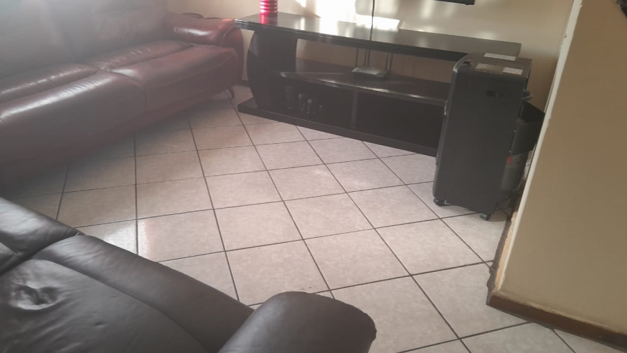 3 Bedroom Property for Sale in Sunnyridge Eastern Cape